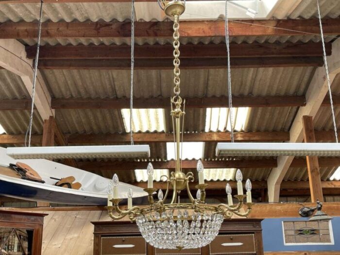 10 light chandelier in bronze and cut crystal 1960s 2122