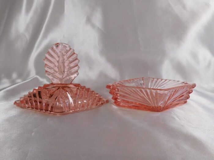 1960s pink glass vanity jar powder jar with lid 0265