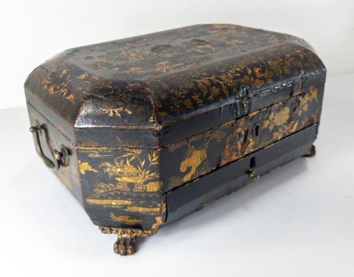 19th century chinese or japanese chinoiserie sewing box 3