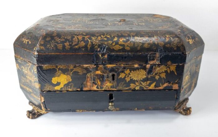 19th century chinese or japanese chinoiserie sewing box 5