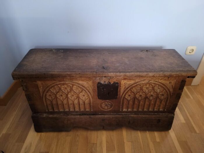 19th century gothic chest in oak wood north of castile 1052