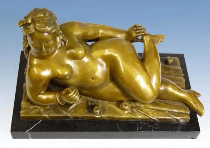 20th century sculpture in patinated bronze attributed to fernando botero 7