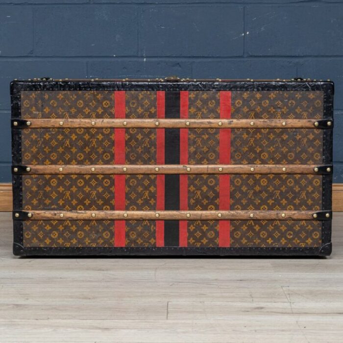 antique 20th century courier trunk in monogram canvas from louis vuitton france 1910s 25 1