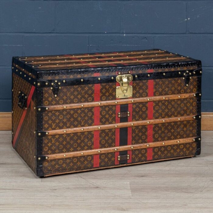 antique 20th century courier trunk in monogram canvas from louis vuitton france 1910s 32 1