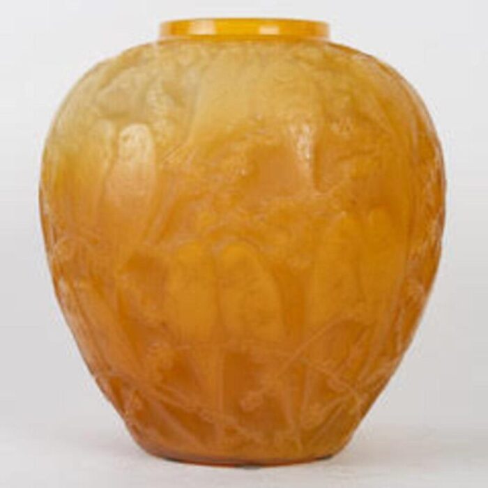 butterscotch parakeet vase by rene lalique 1919 2731