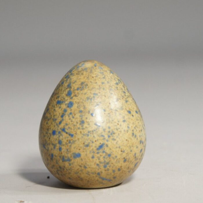 egg shaped ceramic sculpture by jorgen baekmark 1950s 2