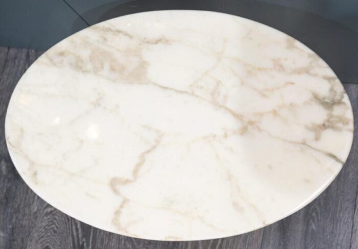 gueridon in oval marble by eero saarinen 1960 7170