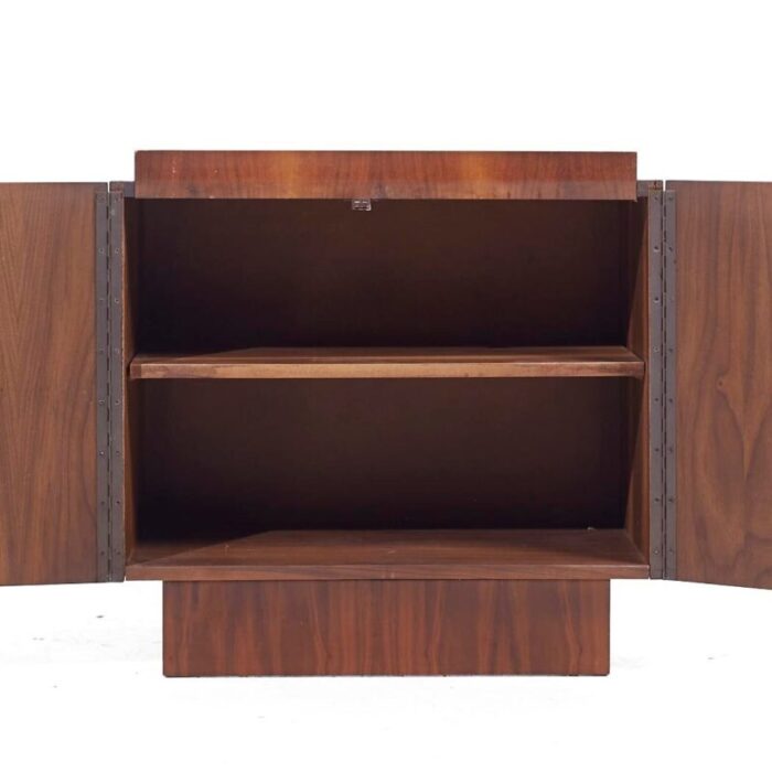 lane brutalist mid century walnut nightstands pair 2326