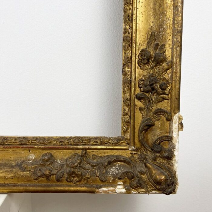 large antique gilt wooden frame 7