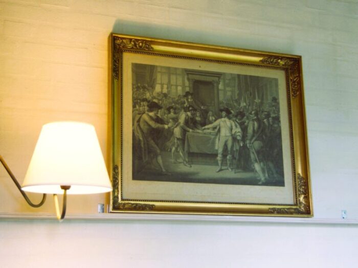 large early 19th century engraving in gold frame cromwell dissolving the parliament by john hall after benjamin west 9978