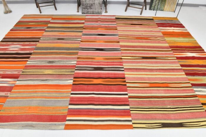 large vintage turkish ethnic kilim in wool 3