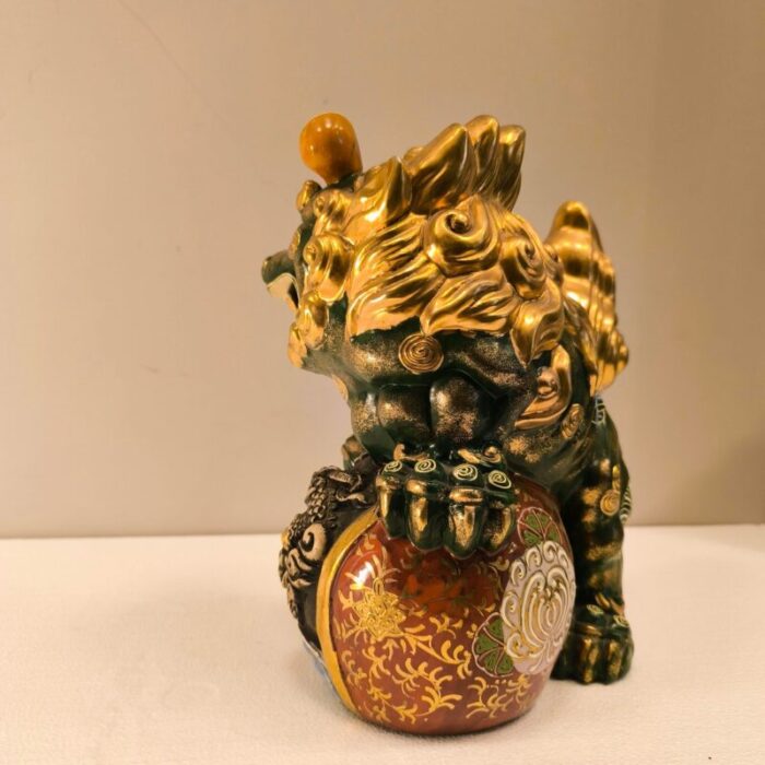 lion of foo figurine in porcelain japan 20th century 6385