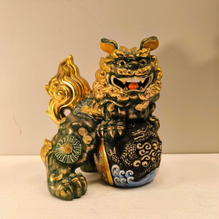 lion of foo figurine in porcelain japan 20th century 6458