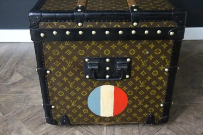 mail trunk in monogram canvas by louis vuitton 1920 6