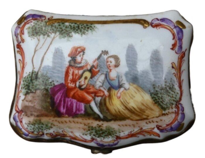 meissen style porcelain snuff box from samson 2