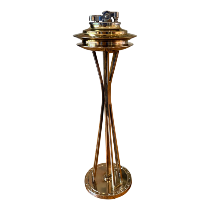 mid 20th century seattle space needle table top lighter 6296