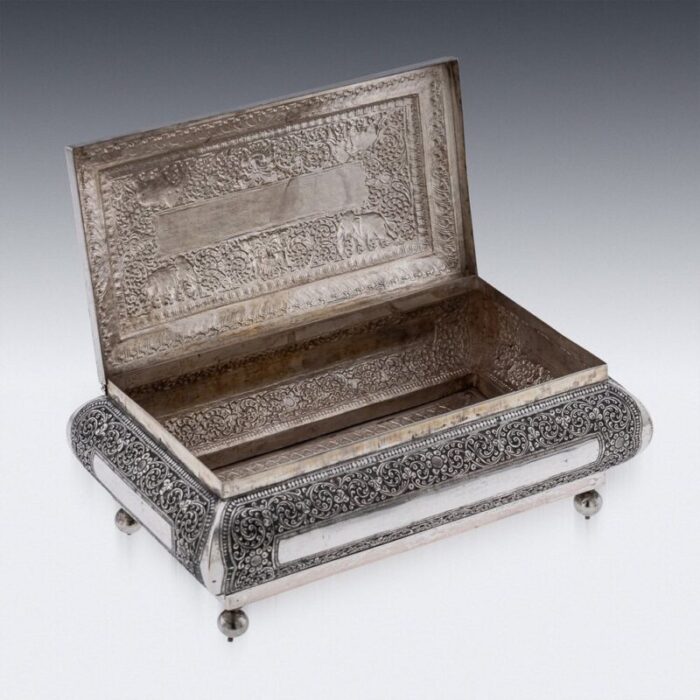 mid 20th century sri lankan silver repousse box colombo 1930s 24