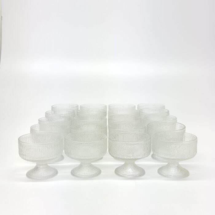 mid century modern indiana glass crystal ice textured dessert bowls set of 20 3689