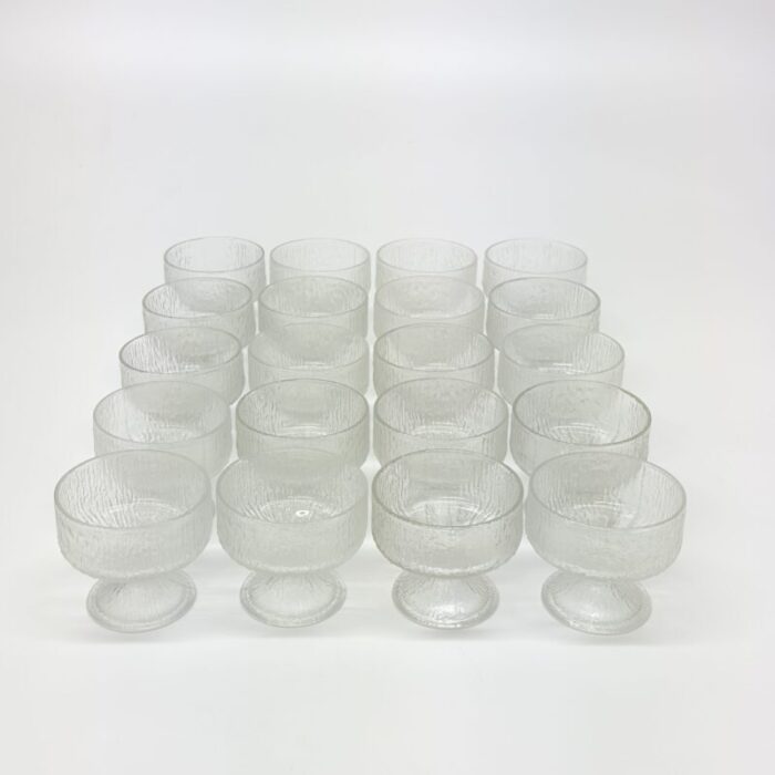 mid century modern indiana glass crystal ice textured dessert bowls set of 20 7122