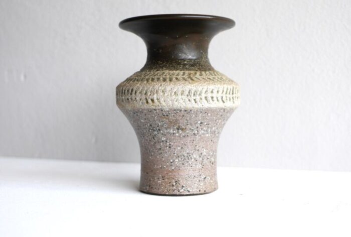 mid century scandinavian modern brutalist art pottery vase by thomas hellstroem for nittsjoe sweden 1