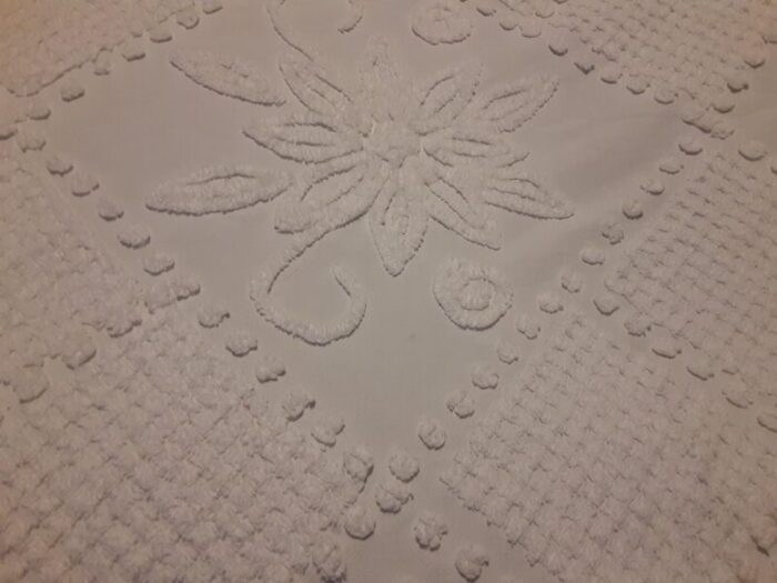 mid century true white tufted chenille blanketbedspread 4173