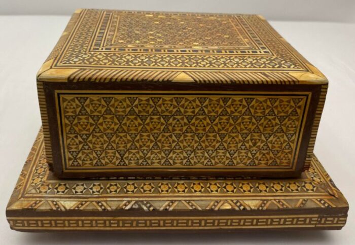 moorish art deco style inlaid box hand crafted cigarette box 0129