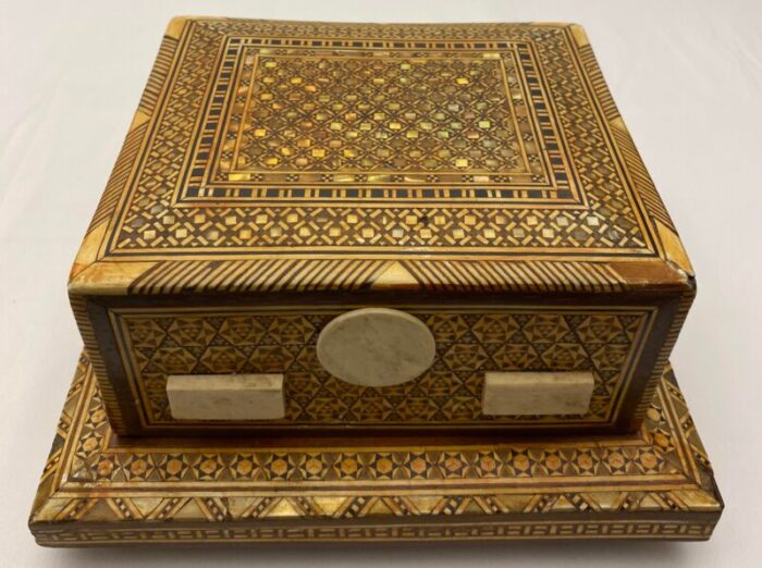 moorish art deco style inlaid box hand crafted cigarette box 1674