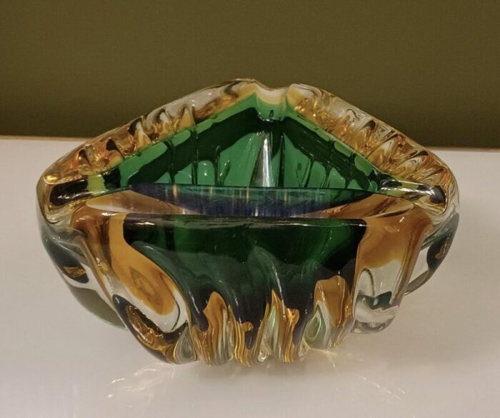 murano triangular green and yellow glass ashtray 1960 4