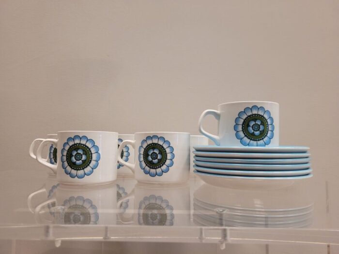 porcelain tea set from j g meakin england set of 23 25