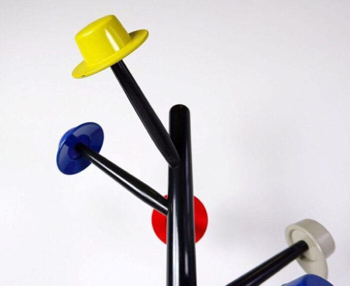 postmodern albero dei cappelli coat stand by ugo nespolo for origlia 1978 6564