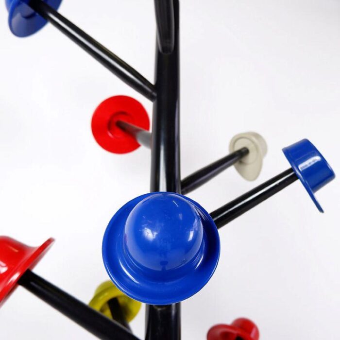 postmodern albero dei cappelli coat stand by ugo nespolo for origlia 1978 7379