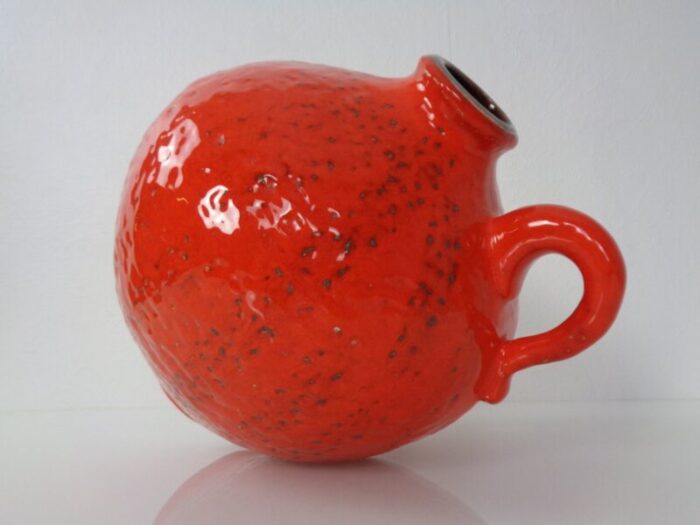 red ceramic vase by heinz siery for carstens 1960s 11