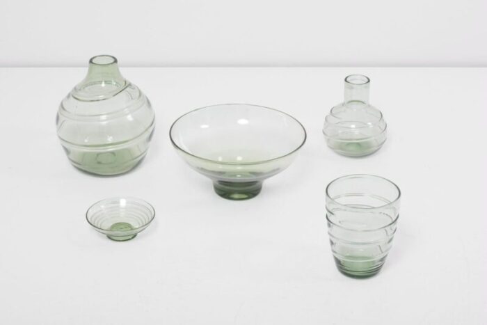 ribbon trailed glass vases and bowls by barnaby powell for whitefriars 1930s set of 5 3