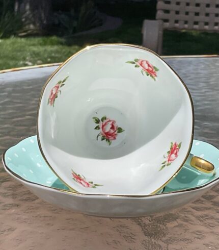 royal-albert-1930s-polka-rose-100-years-of-royal-albert-8534.jpg