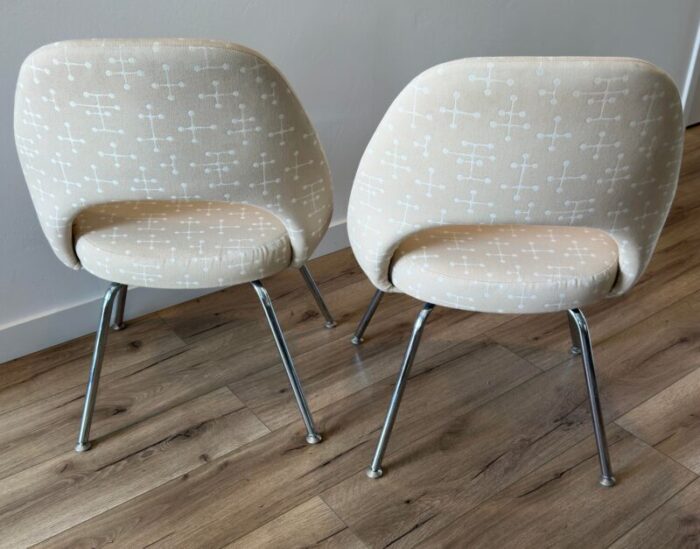 saarinen executive chairs by knoll eames upholstery from disney headquarters 4909