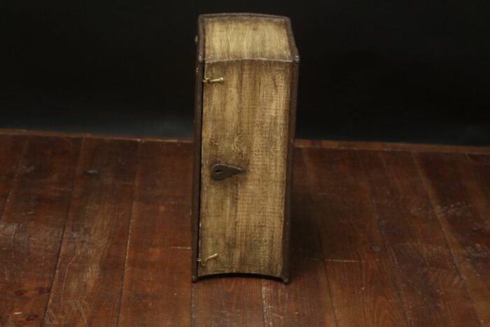 small box trunk in the shape of a book 8