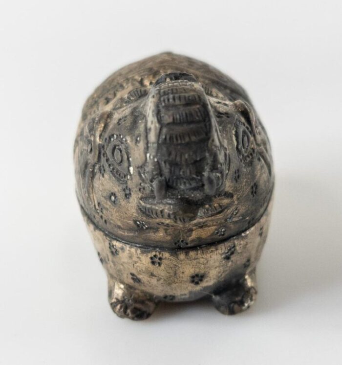 south east asian silver elephant form betel nut box 4