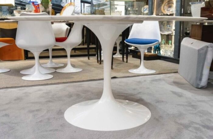 table by eero saarinen and knoll international 1956 9720