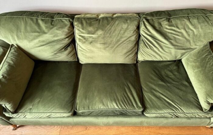 vintage chesterfield settee 2000s 4105