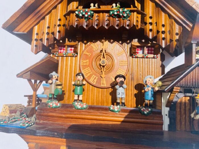 vintage large 8 days german black forest cuckoo clock 3294