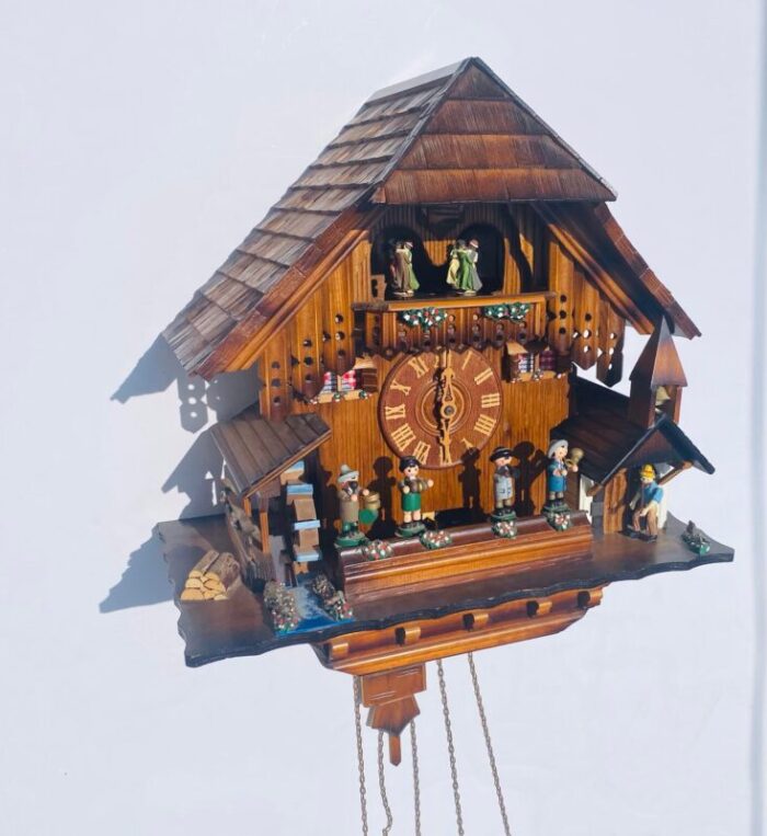 vintage large 8 days german black forest cuckoo clock 9093