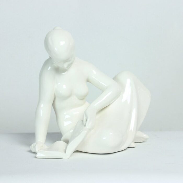 vintage white porcelain statue of reading lady from jihokera 1960s 10